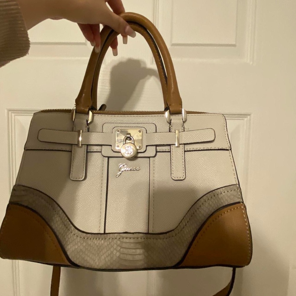 GUESS BAG